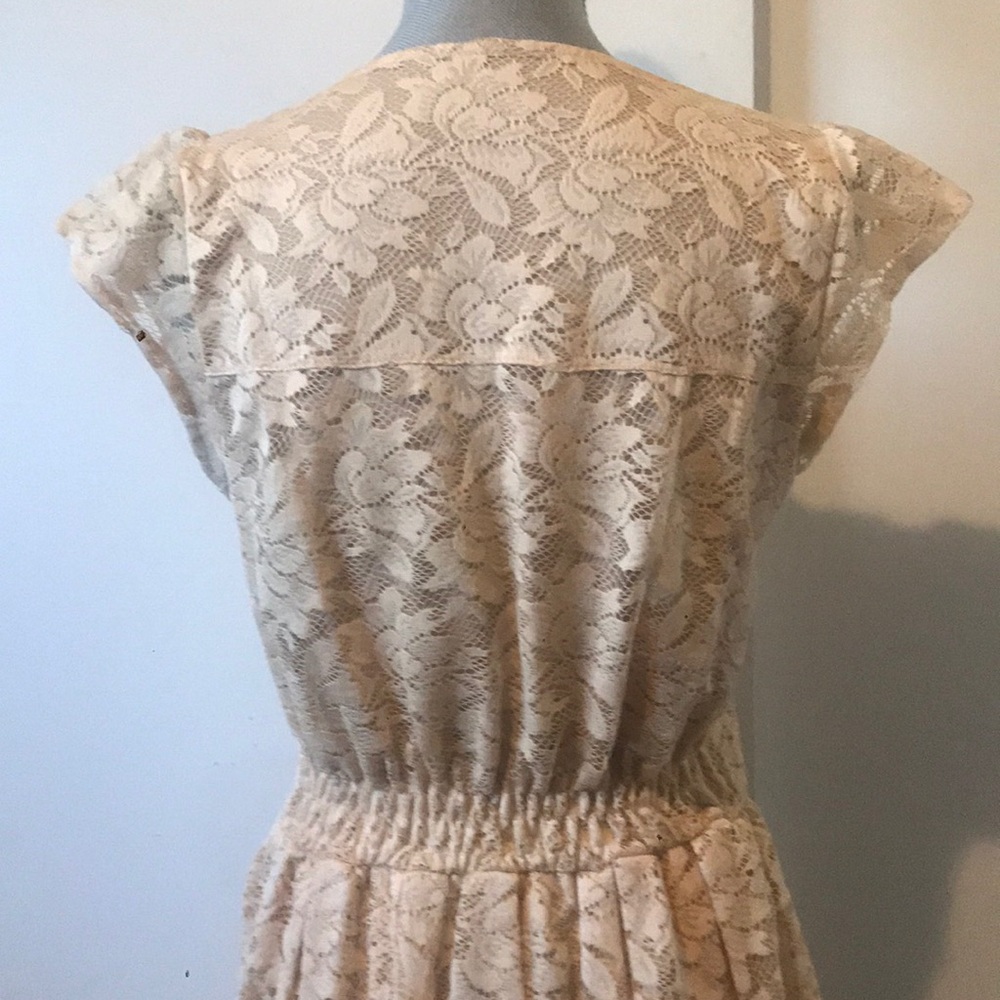 Vintage Lace Dress Beautiful - Picture 3 of 9